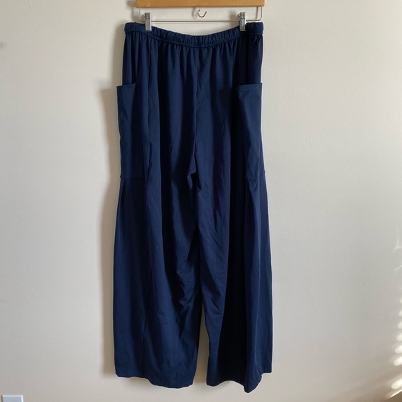 NWT Halara Mid Rise Elastic Waist Wide Leg Pull-On Pant - Picture 2 of 5